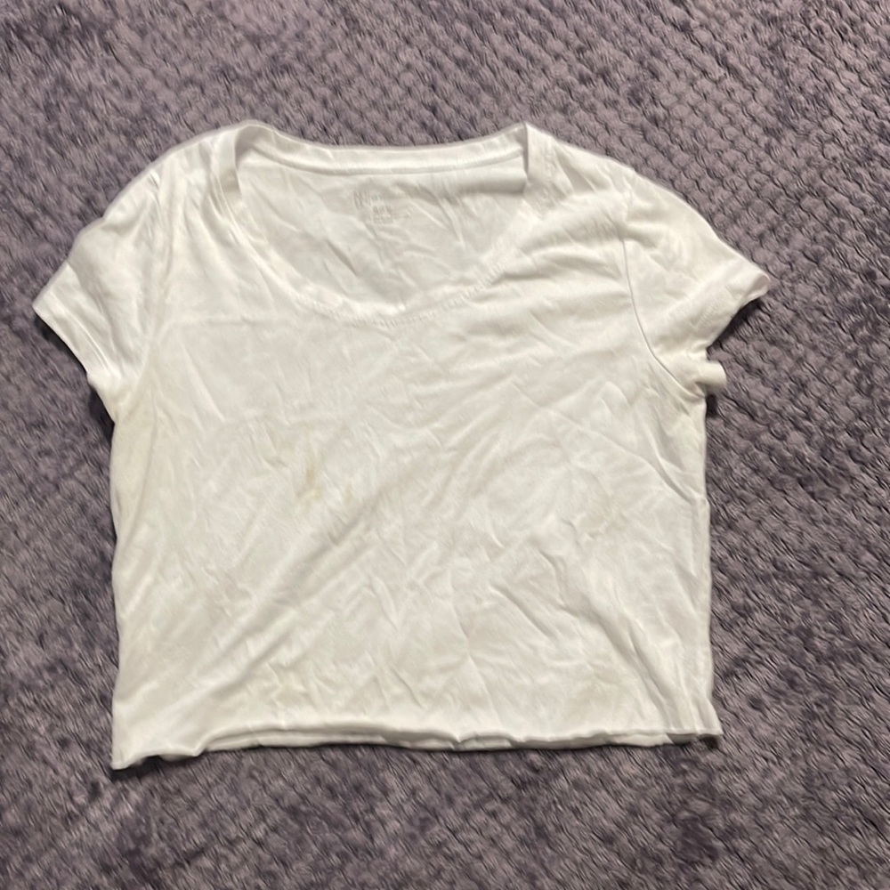 Plain white cropped tee